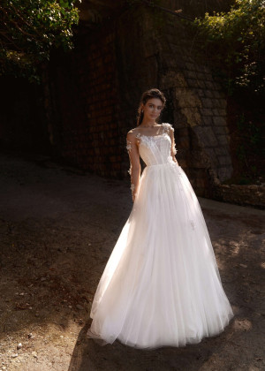 Long Sleeves Beaded White Tulle 3D Flowers Wedding Dress